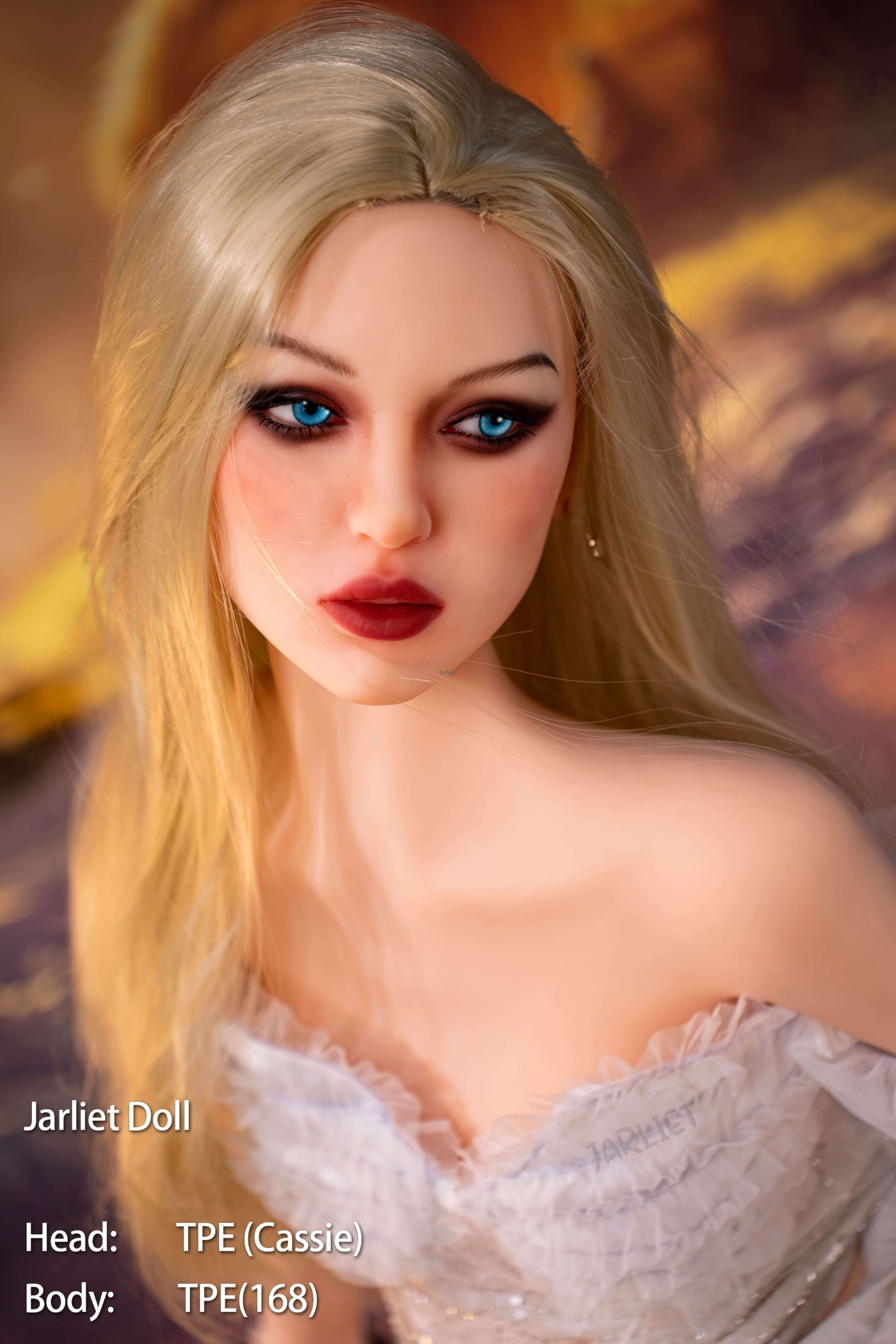 Jarliet dolls-Cassie (9)